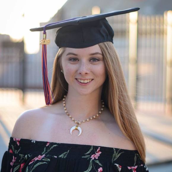 Meet your Posher, Jessica - Picture 1 of 1